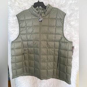 Swiss Tech Performance Gear NWT Men’s SWT Puffer Vest. Size 2XL (50-52)